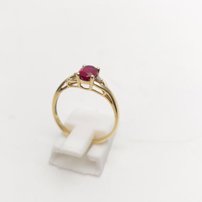 9ct Yellow Gold Vintage Oval Cut Red Stone And Diamond Cut Out Shoulders Ring