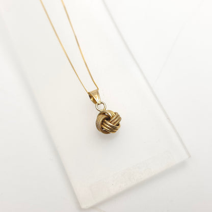 9ct Yellow Gold Vintage Lightweight Mixed Texture Knot Pendant Necklace