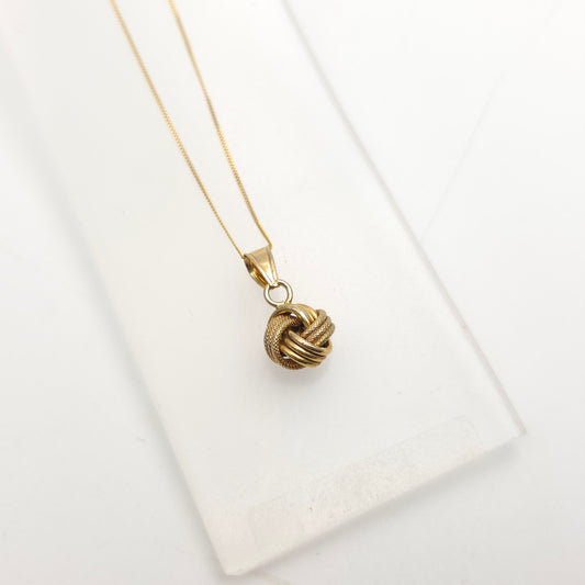 9ct Yellow Gold Vintage Lightweight Mixed Texture Knot Pendant Necklace