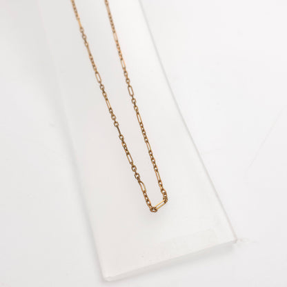 9ct Yellow Gold Vintage 5+1 Figaro 16 Inch Chain