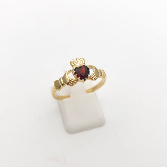 9ct Yellow Gold Traditional Heart Cut Garnet Set Claddagh Vintage Ring
