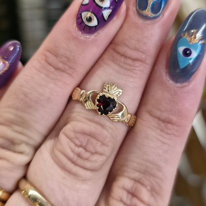 9ct Yellow Gold Traditional Heart Cut Garnet Set Claddagh Vintage Ring