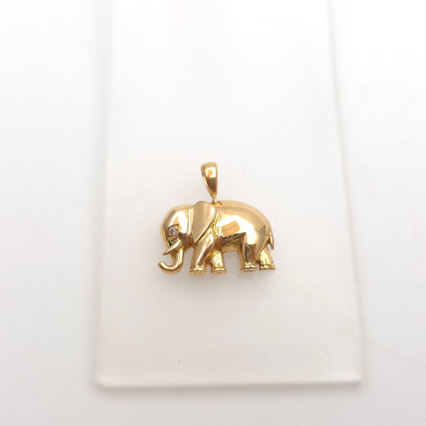 18ct Yellow Gold Vintage Diamond Set Elephant Pendant Piece