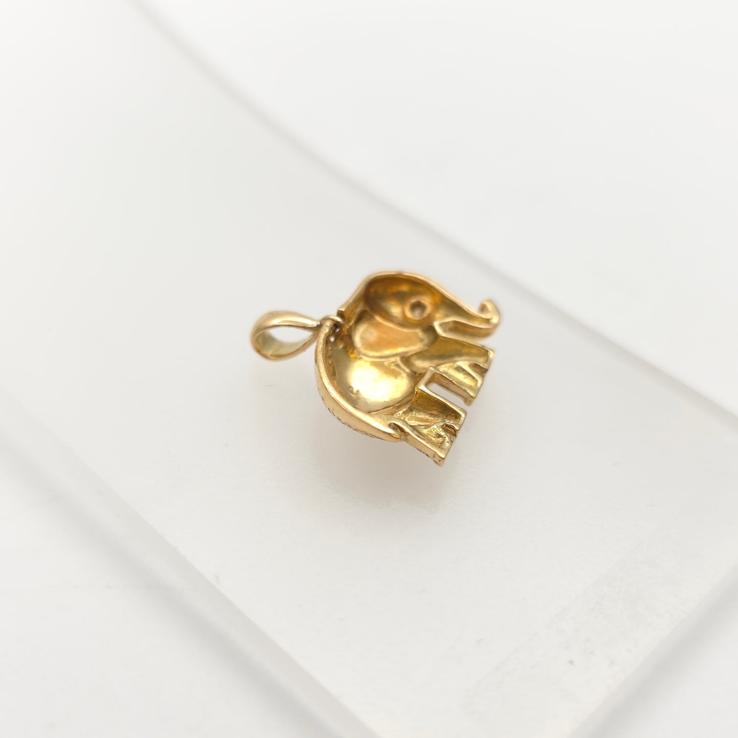 18ct Yellow Gold Vintage Diamond Set Elephant Pendant Piece