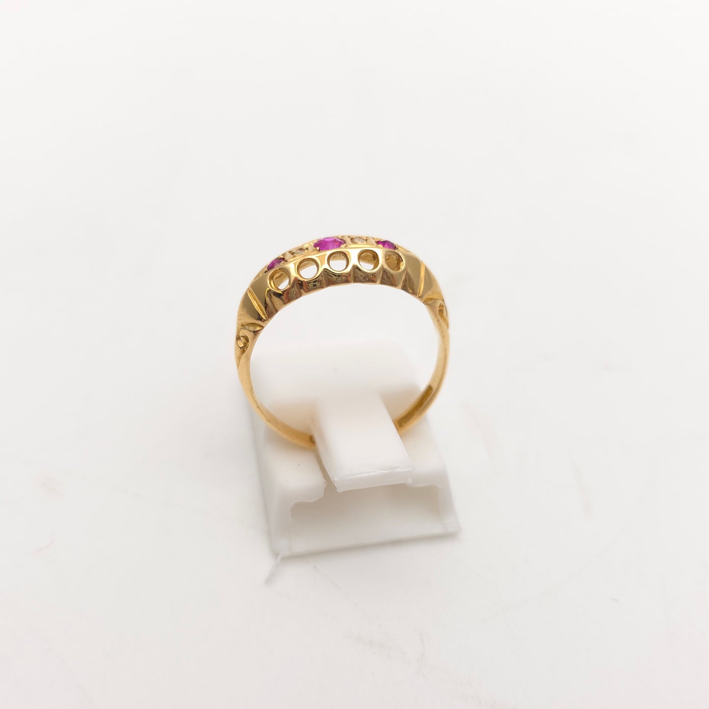 18ct Yellow Gold Antique Synthetic Ruby and Diamond Boat Ring Birmingham 1918