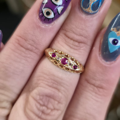 18ct Yellow Gold Antique Synthetic Ruby and Diamond Boat Ring Birmingham 1918