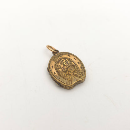 Antique Rolled Gold Horseshoe And Foliate Patterned Engraved Locket (AF)