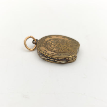 Antique Rolled Gold Horseshoe And Foliate Patterned Engraved Locket (AF)