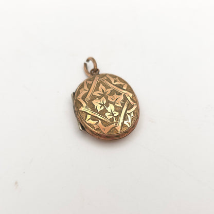 Antique Rolled Gold Floral Patterned Engraved Oval Shaped Locket (AF)