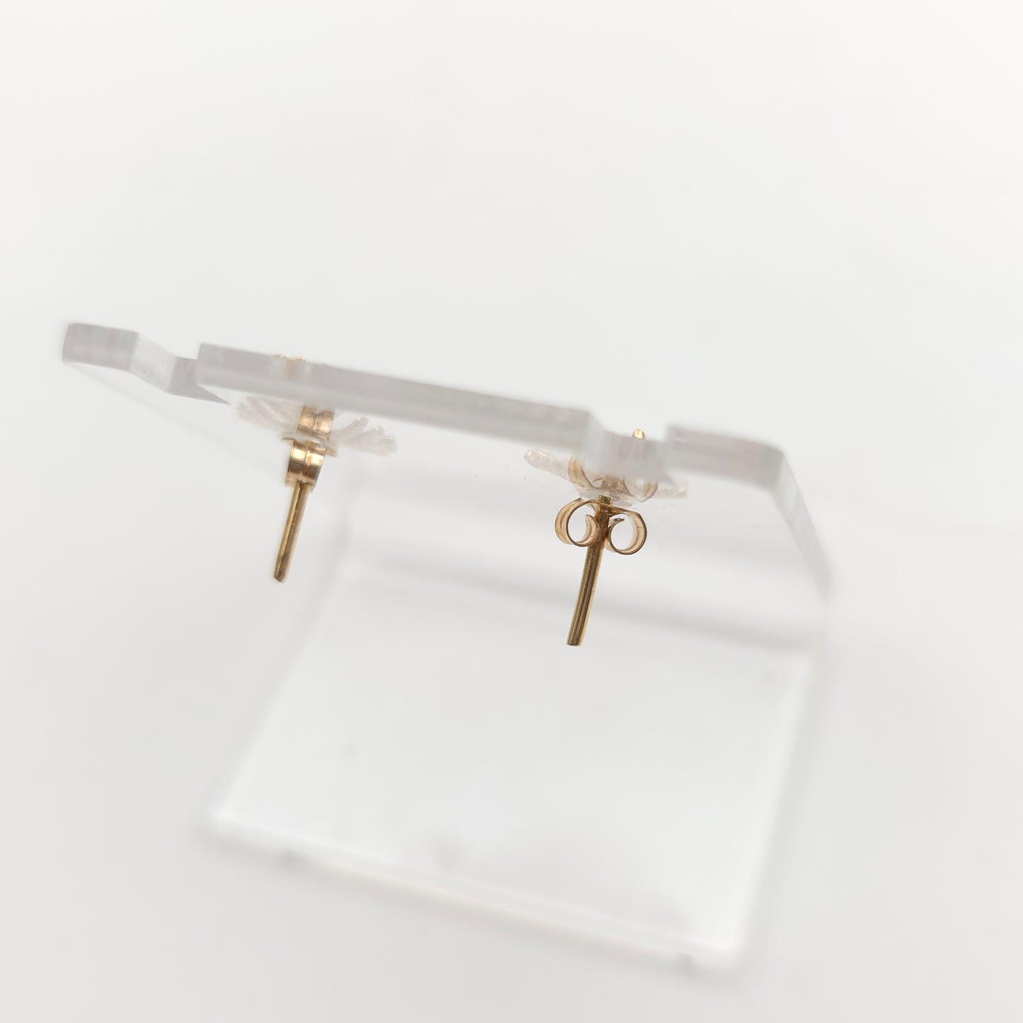9ct Yellow Gold Vintage Starburst / Cross Stud Style Earrings