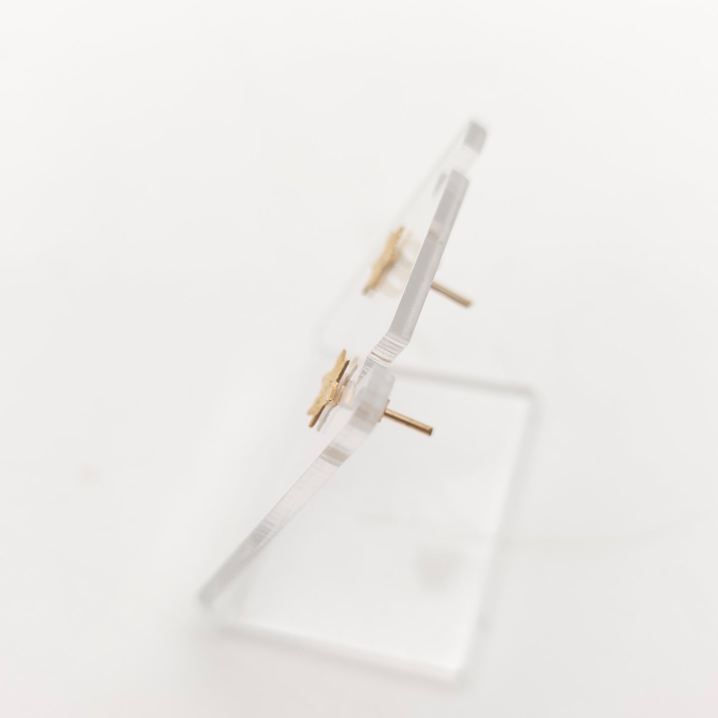 9ct Yellow Gold Vintage Small Lightweight Diamond Cut Star Stud Earrings
