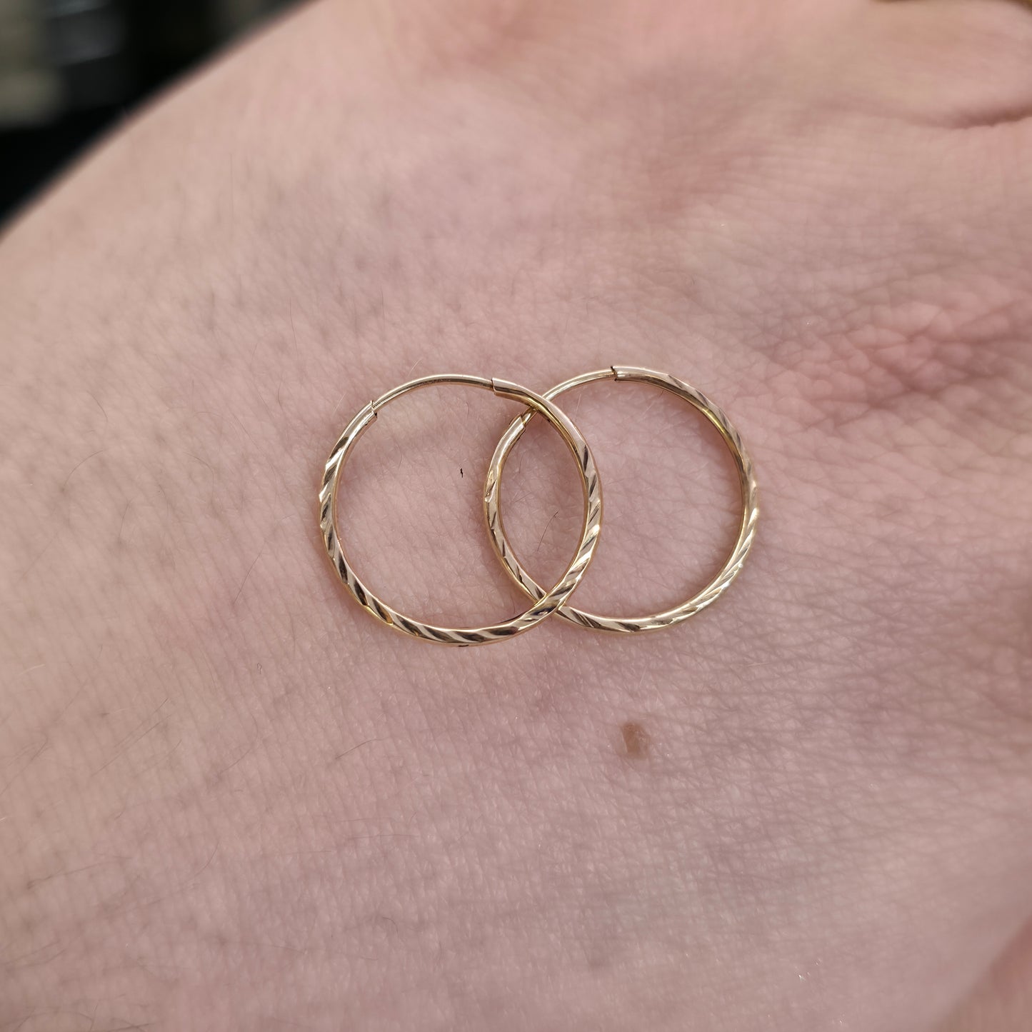 9ct Yellow Gold Traditional Patterned Ridged Sleeper Style Hoop Earrings