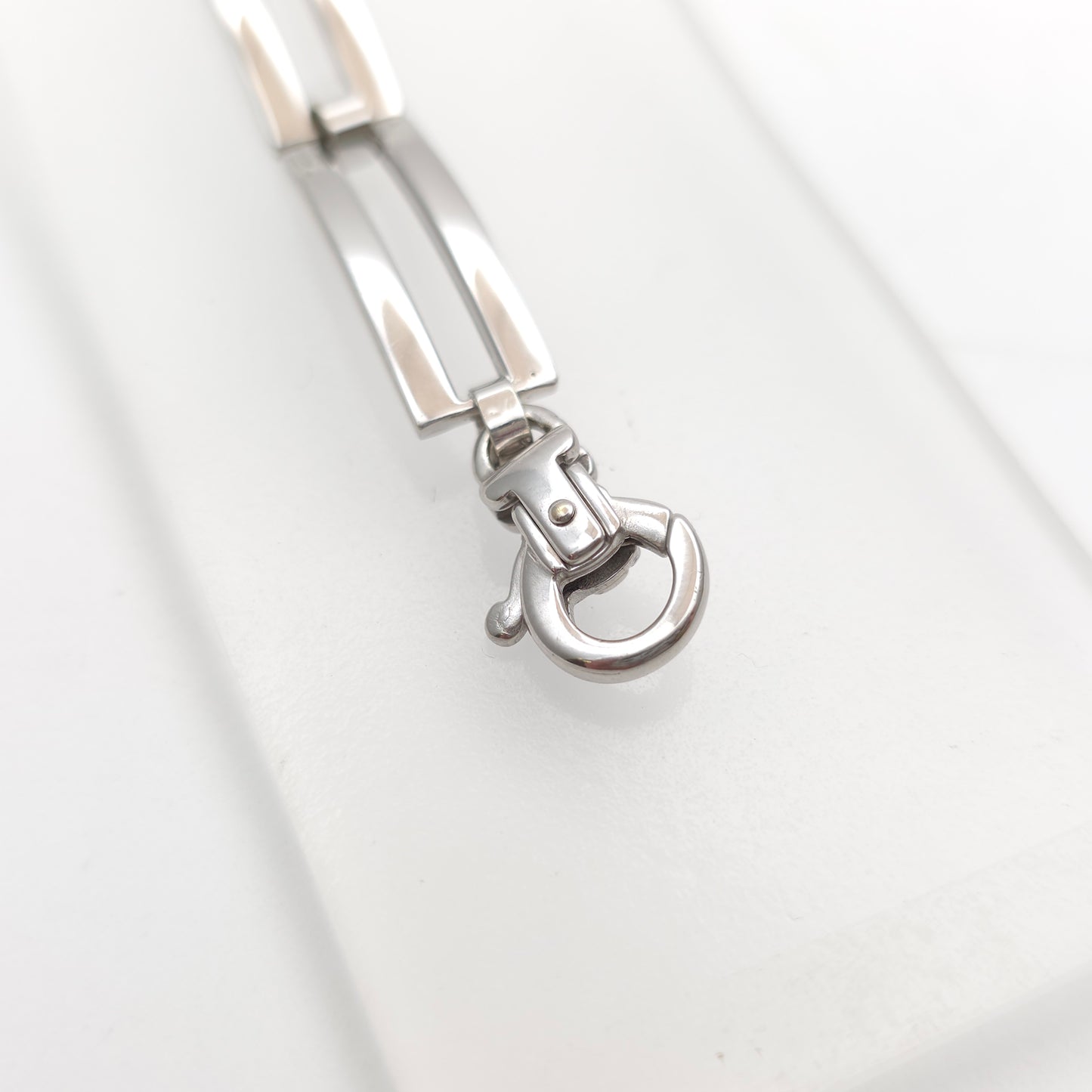 9ct White Gold Openwork Rectangular Link / Two Bar Gate Bracelet