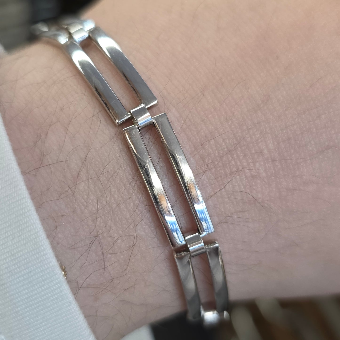 9ct White Gold Openwork Rectangular Link / Two Bar Gate Bracelet