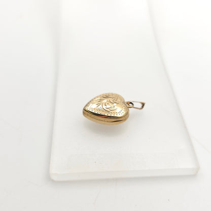 9ct Yellow Gold Vintage Heart Shaped Engraved Patterned Locket