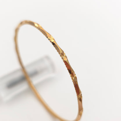 21ct Yellow Gold Vintage Solid Textured Diamond Cut Carved Small Bangle