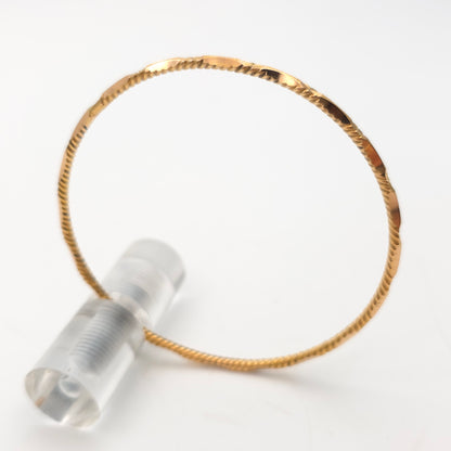 21ct Yellow Gold Vintage Solid Textured Diamond Cut Carved Small Bangle
