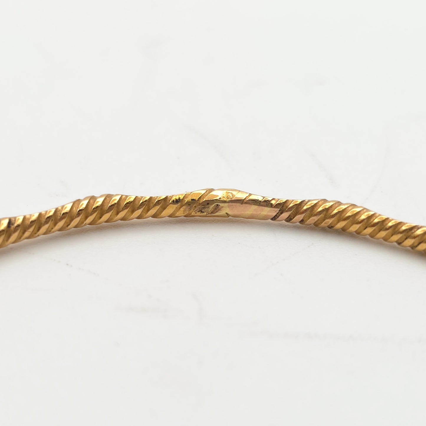 21ct Yellow Gold Vintage Solid Textured Diamond Cut Carved Small Bangle