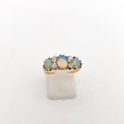 18ct Yellow Gold Antique Traditional Style Opal And Diamond Multi-Stone Ring