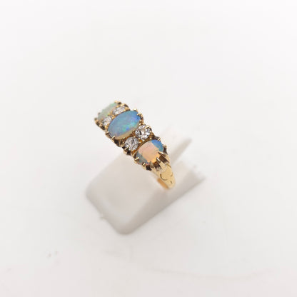 18ct Yellow Gold Antique Traditional Style Opal And Diamond Multi-Stone Ring