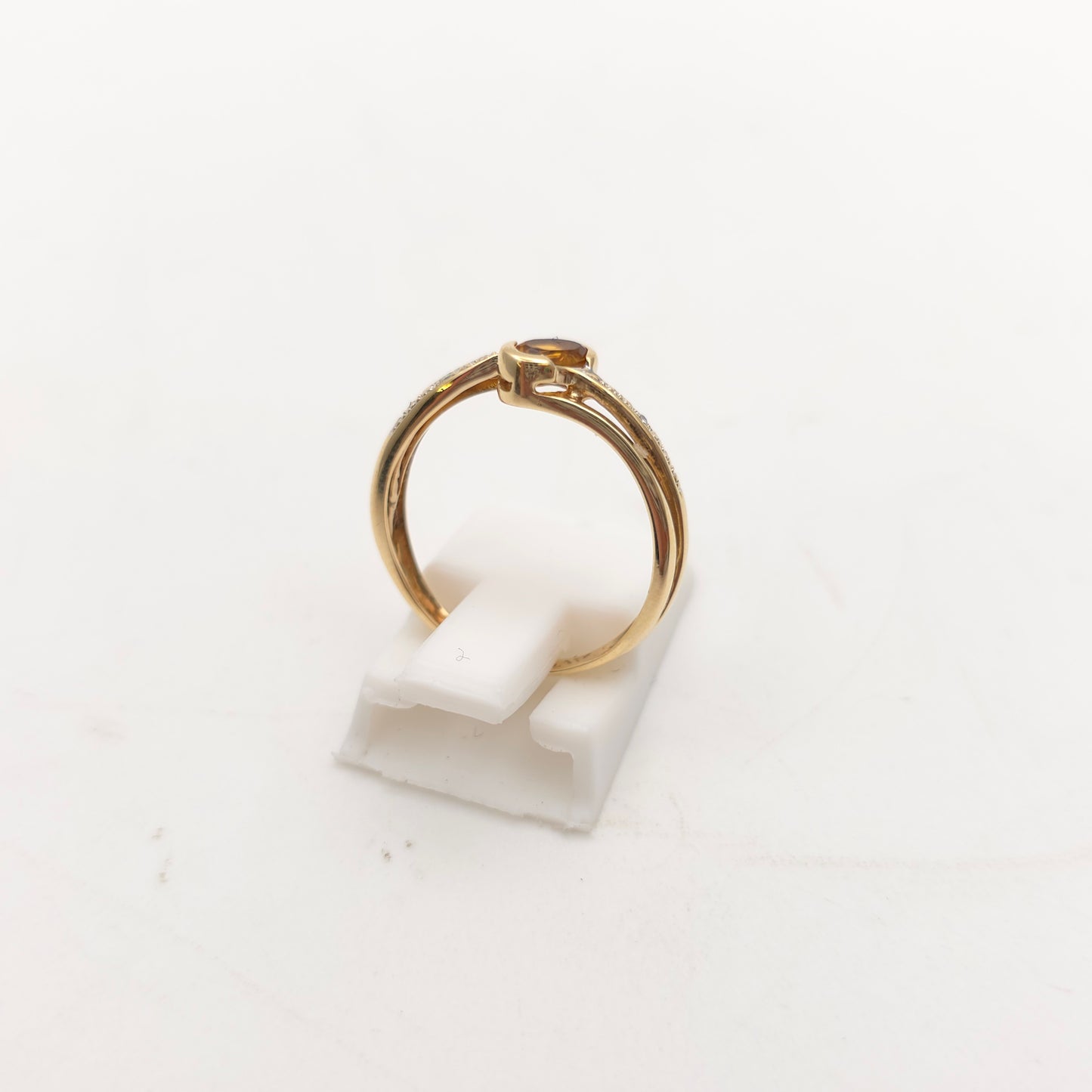 9ct Yellow Gold Vintage Oval Cut Citrine And Diamond Ring