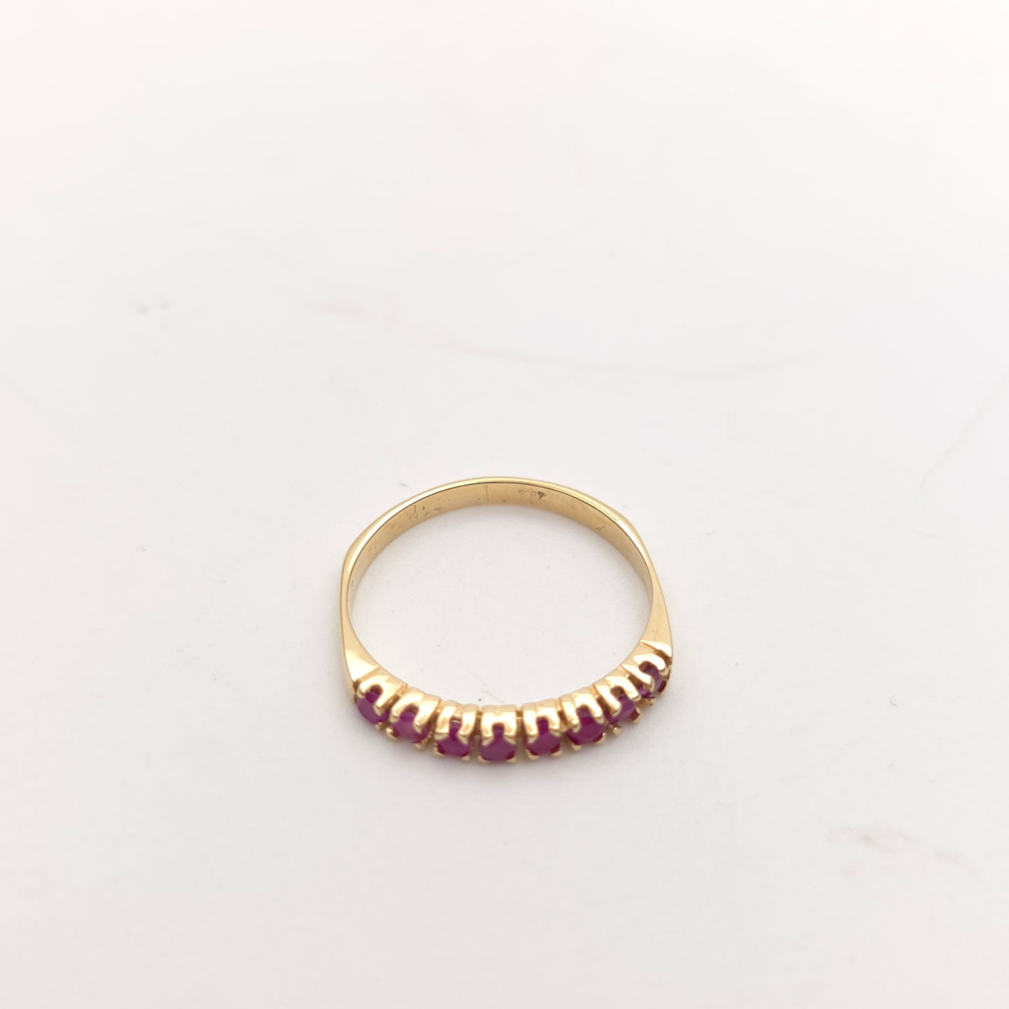 9ct Yellow Gold Vintage Round Cut Ruby Half Eternity Style Row Ring