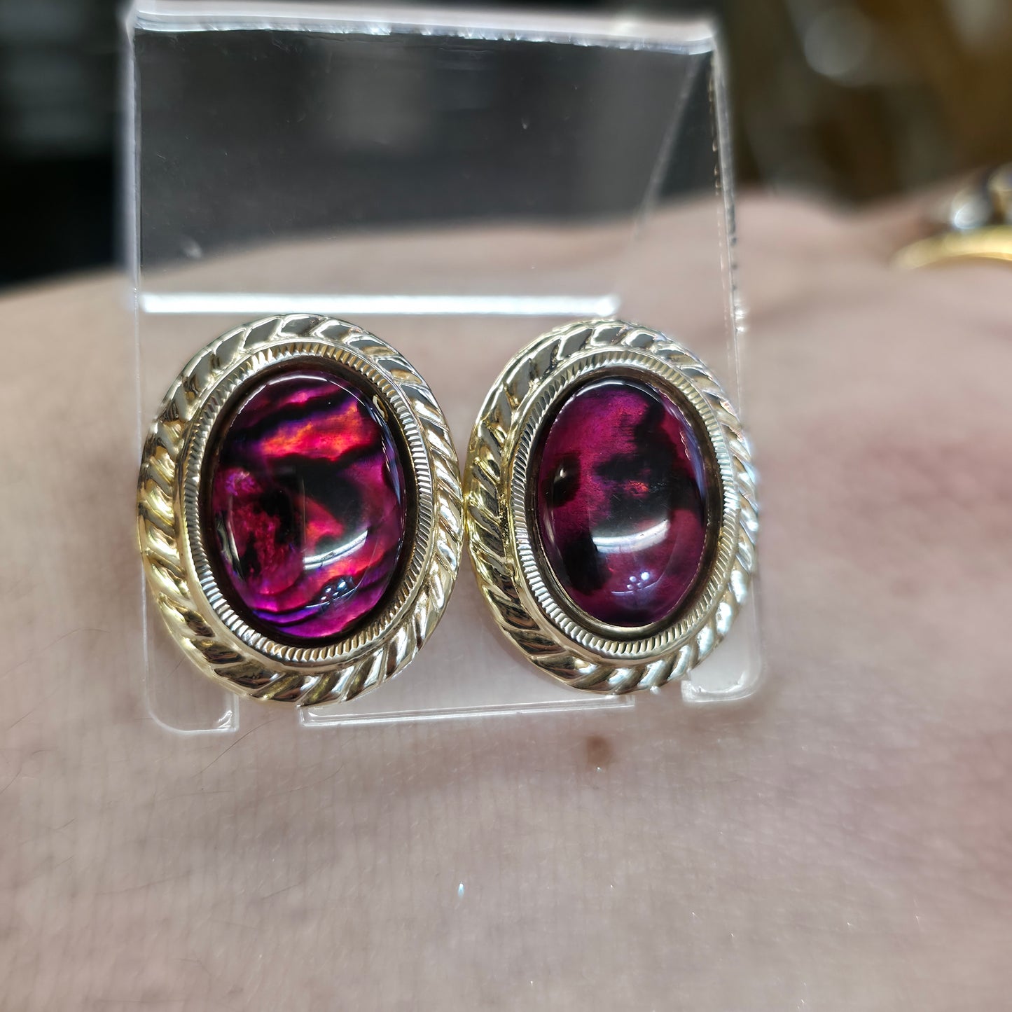 9ct Yellow Gold Vintage Large Oval Pink Dyed Resin Capped Abalone Stud Earrings