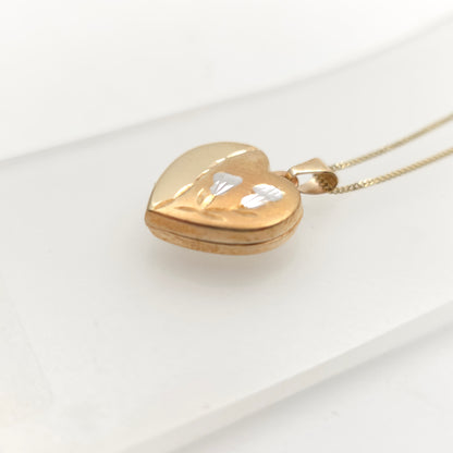 9ct Yellow Gold Vintage Floral Patterned Heart Shaped Locket Pendant Necklace