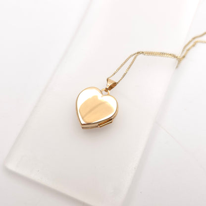 9ct Yellow Gold Vintage Floral Patterned Heart Shaped Locket Pendant Necklace