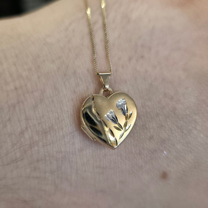 9ct Yellow Gold Vintage Floral Patterned Heart Shaped Locket Pendant Necklace