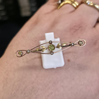 9ct Yellow Gold Antique / Vintage Peridot And Pearl Openwork Bar Brooch