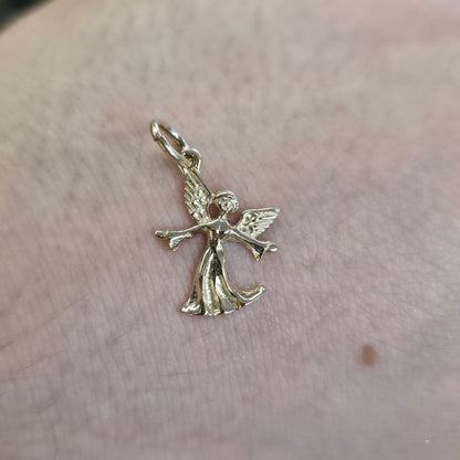 9ct Yellow Gold Vintage Solid Angel Charm / Pendant Piece