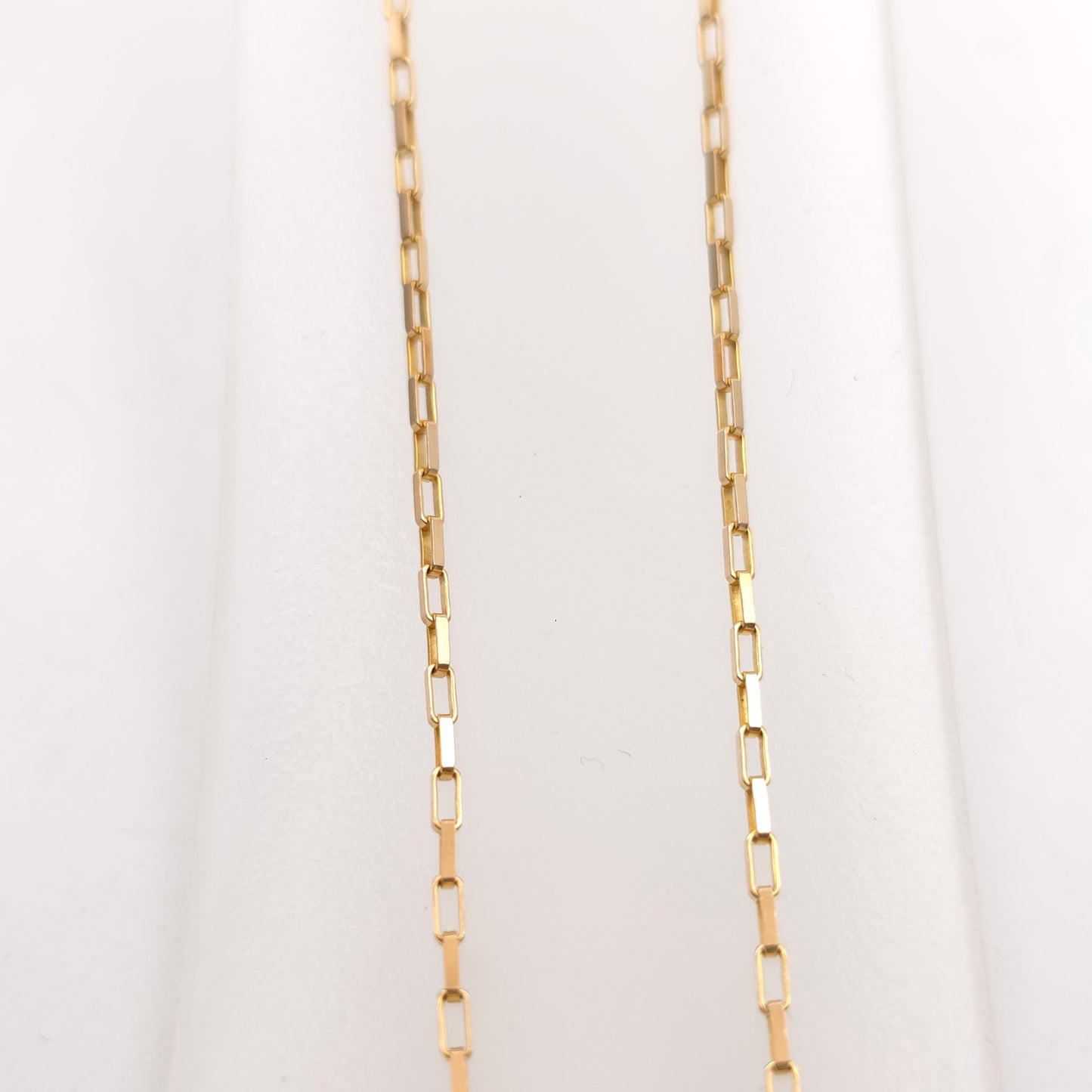 9ct Yellow Gold Vintage Rectangular Belcher / Paperclip Link Chain - 22" Inch