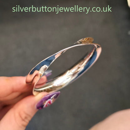 Sterling Silver Vintage Mexican Concave Twist Solid Silver Bangle