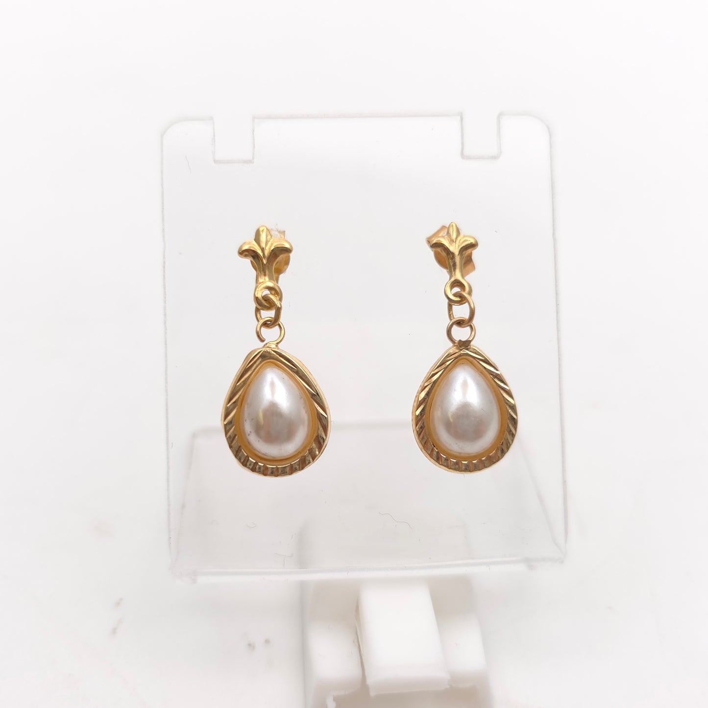9ct Yellow Gold Vintage Pear Shaped Synthetic Pearl Drop Earrings
