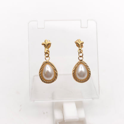 9ct Yellow Gold Vintage Pear Shaped Synthetic Pearl Drop Earrings