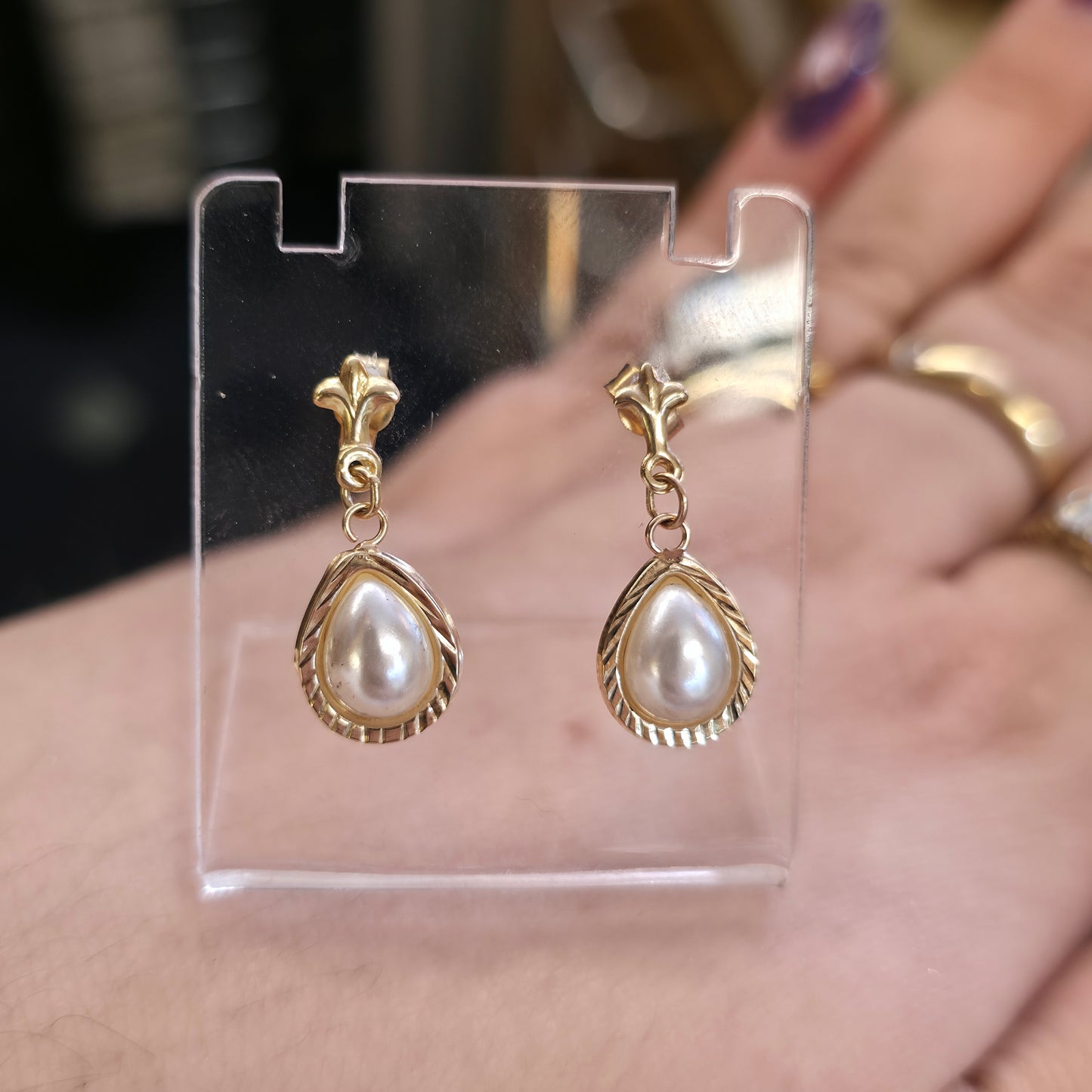 9ct Yellow Gold Vintage Pear Shaped Synthetic Pearl Drop Earrings