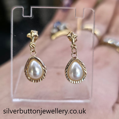 9ct Yellow Gold Vintage Pear Shaped Synthetic Pearl Drop Earrings