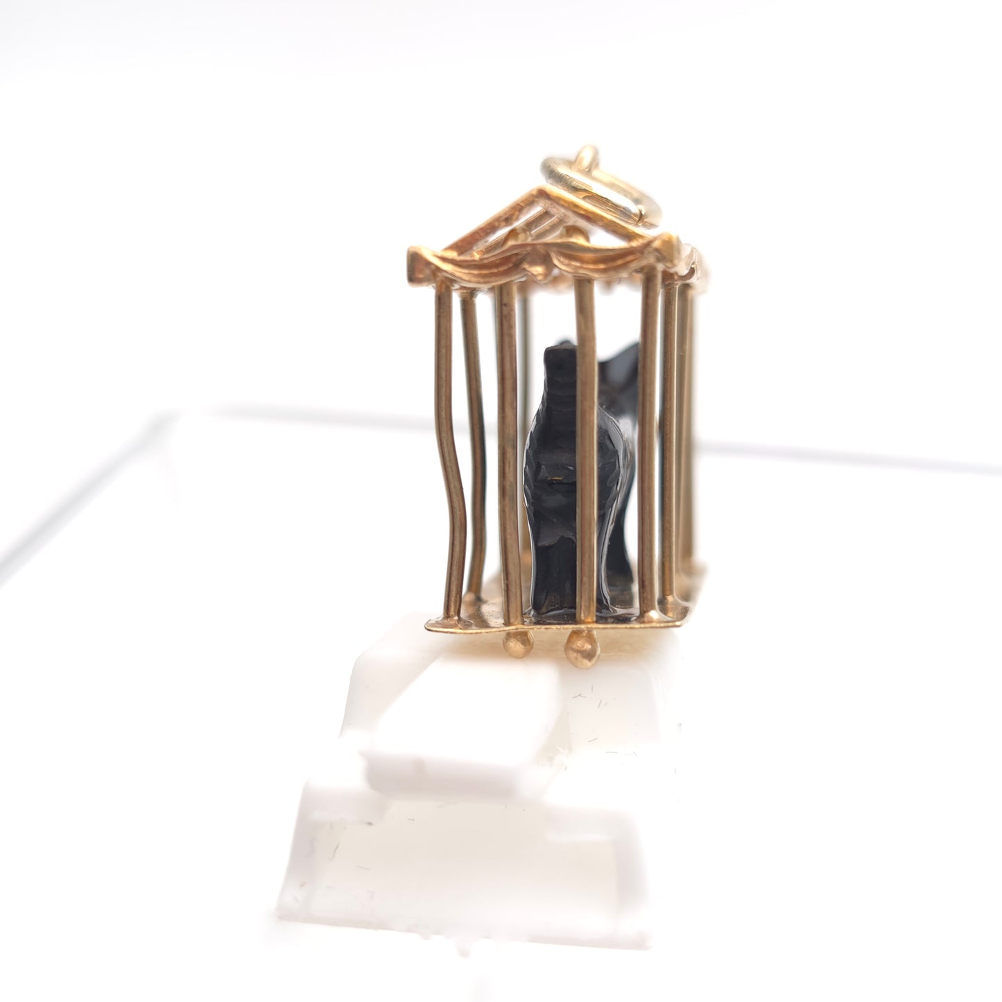 9ct Yellow Gold Vintage Black Dog (Scottie?) In Kennel XL Charm / Pendant Piece