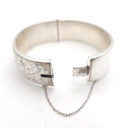 Sterling Silver Vintage Foliate Scrollwork Engraved Half Patterned Hinged Bangle