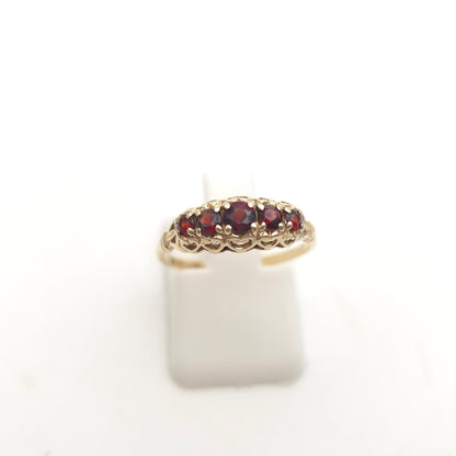 9ct Yellow Gold Vintage Five Stone Garnet Row Ring