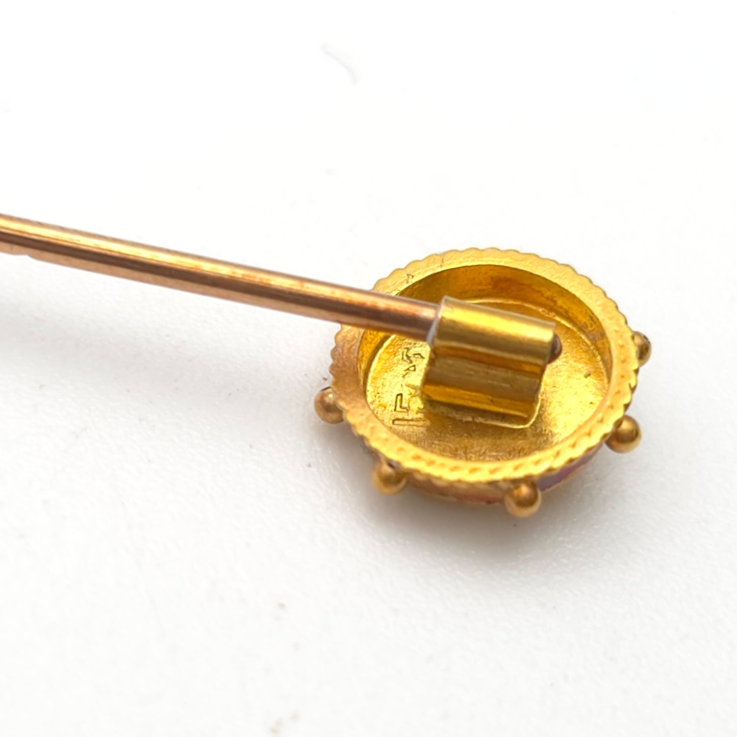 15ct Yellow Gold Boxed Antique Diamond Set Head With 9ct Body Stick Pin