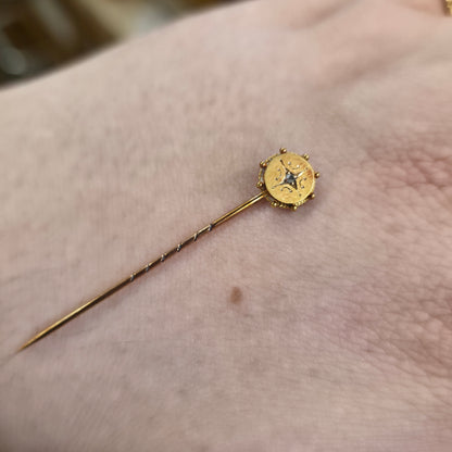 15ct Yellow Gold Boxed Antique Diamond Set Head With 9ct Body Stick Pin