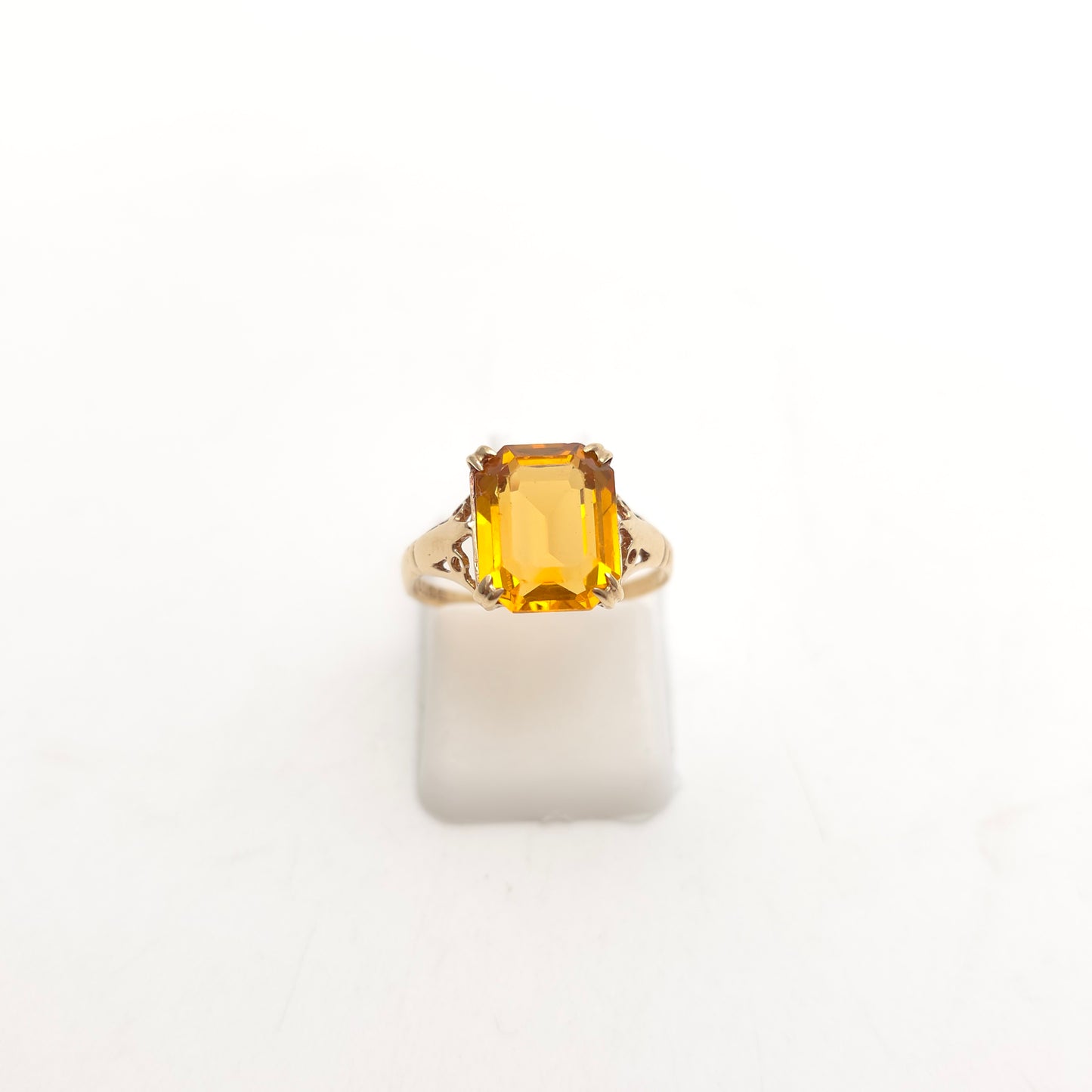 9ct Yellow Gold Antique Emerald Cut Orange Paste Solitaire Ring