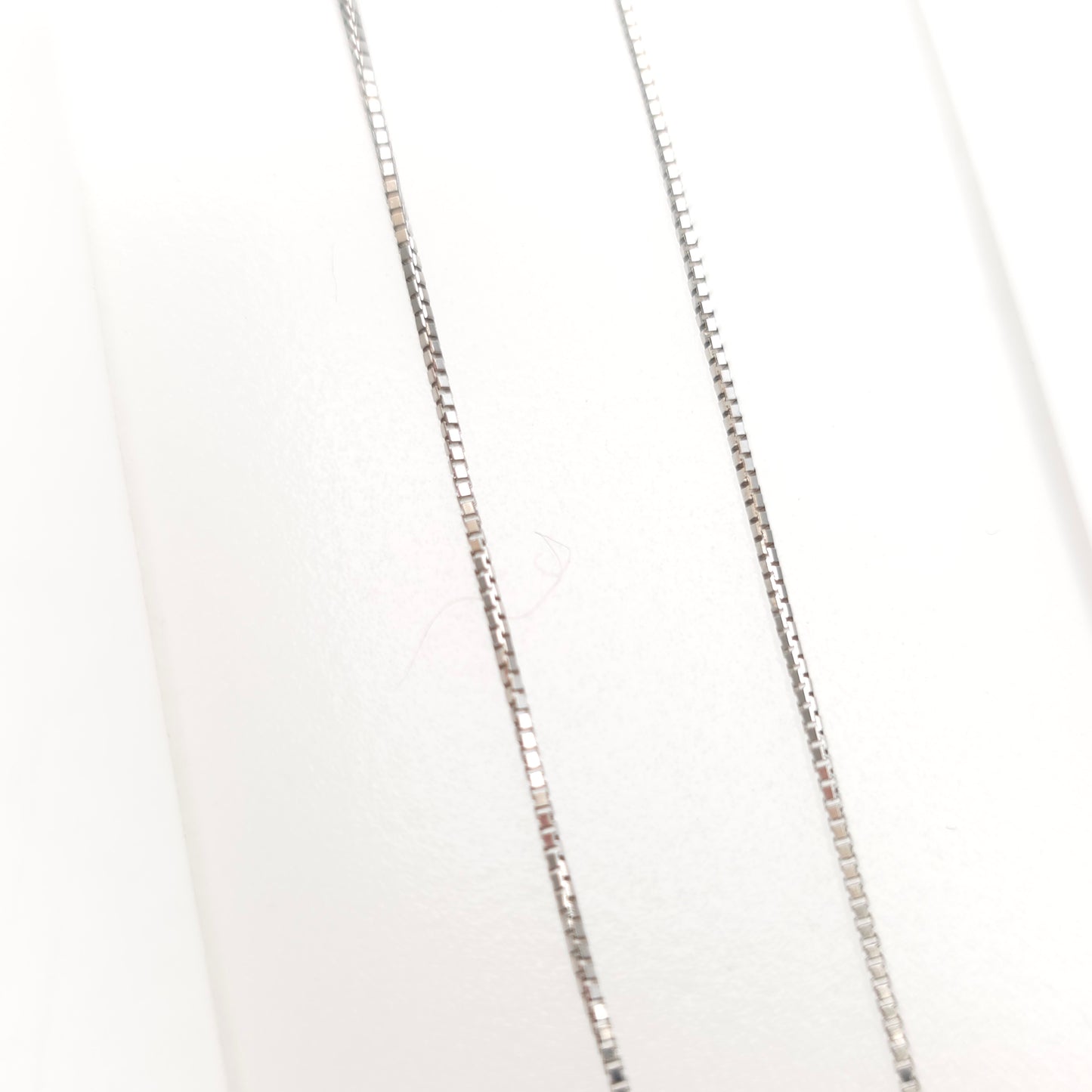 18ct White Gold Venetian Box Chain Necklace 16 Inch / 40cm