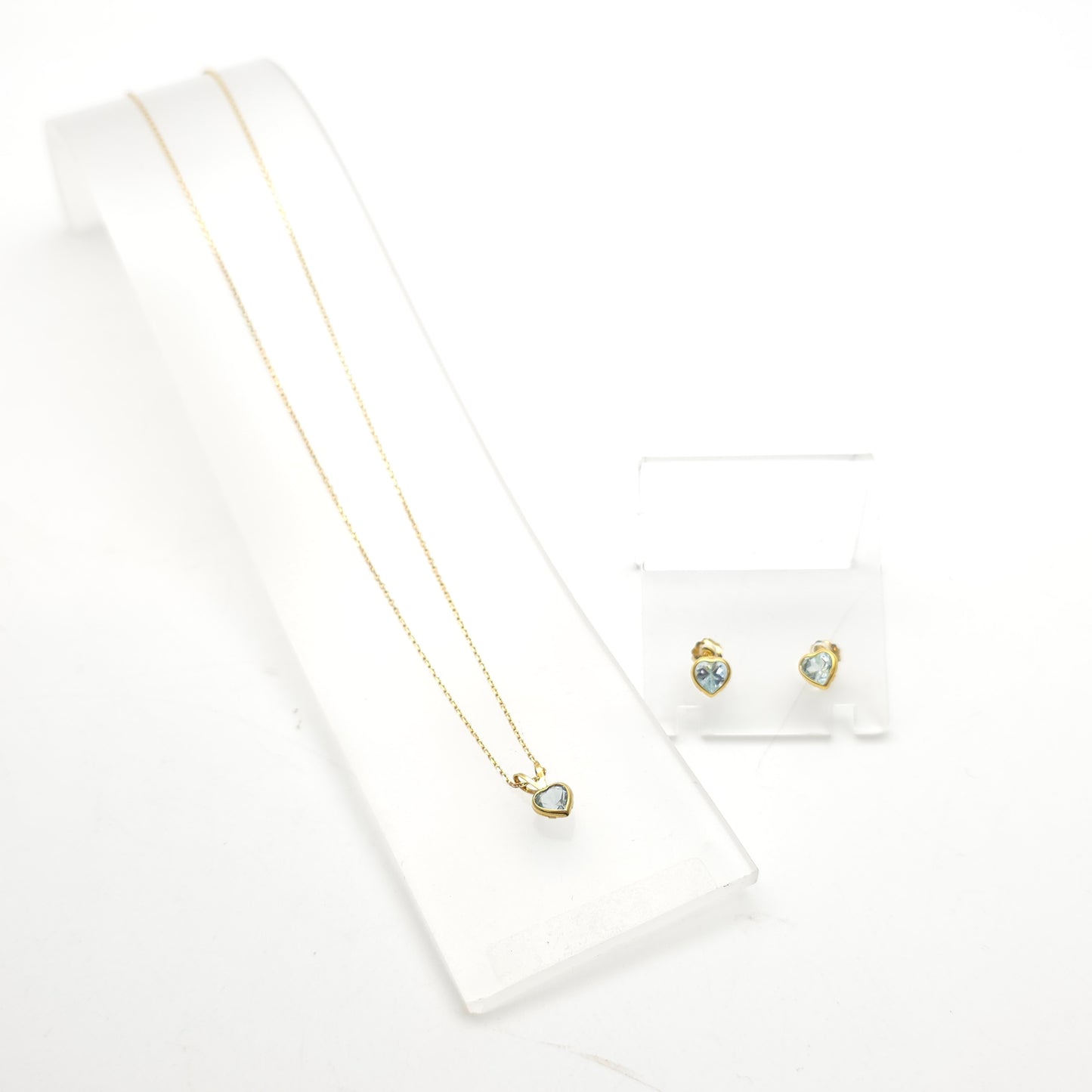 9ct Yellow Gold Heart Cut Blue Topaz Solitaire Pendant And Stud Earring Set