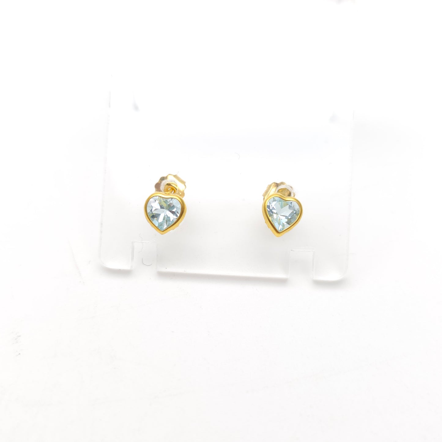 9ct Yellow Gold Heart Cut Blue Topaz Solitaire Pendant And Stud Earring Set