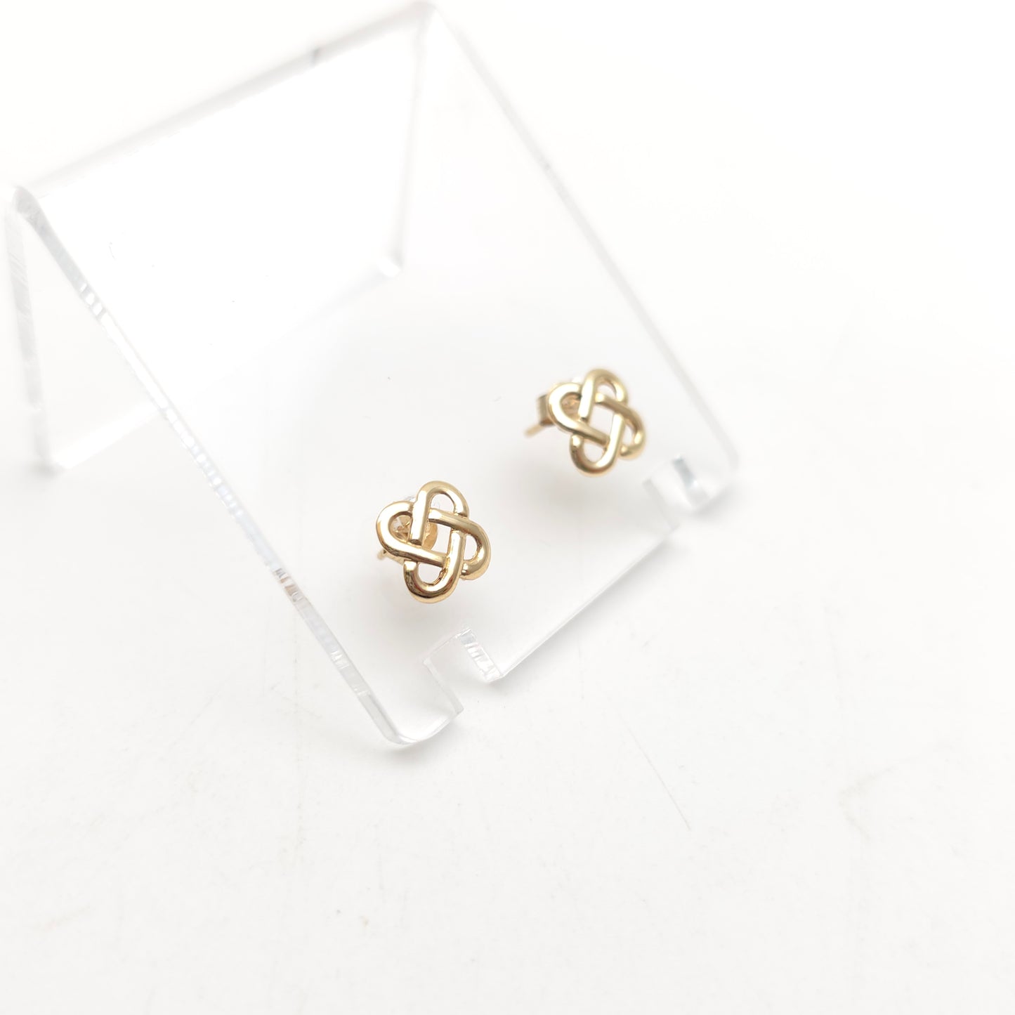 9ct Yellow Gold Lightweight Celtic Knot Style Stud Earrings