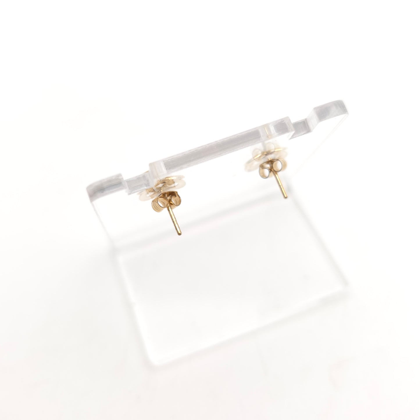 9ct Yellow Gold Lightweight Celtic Knot Style Stud Earrings