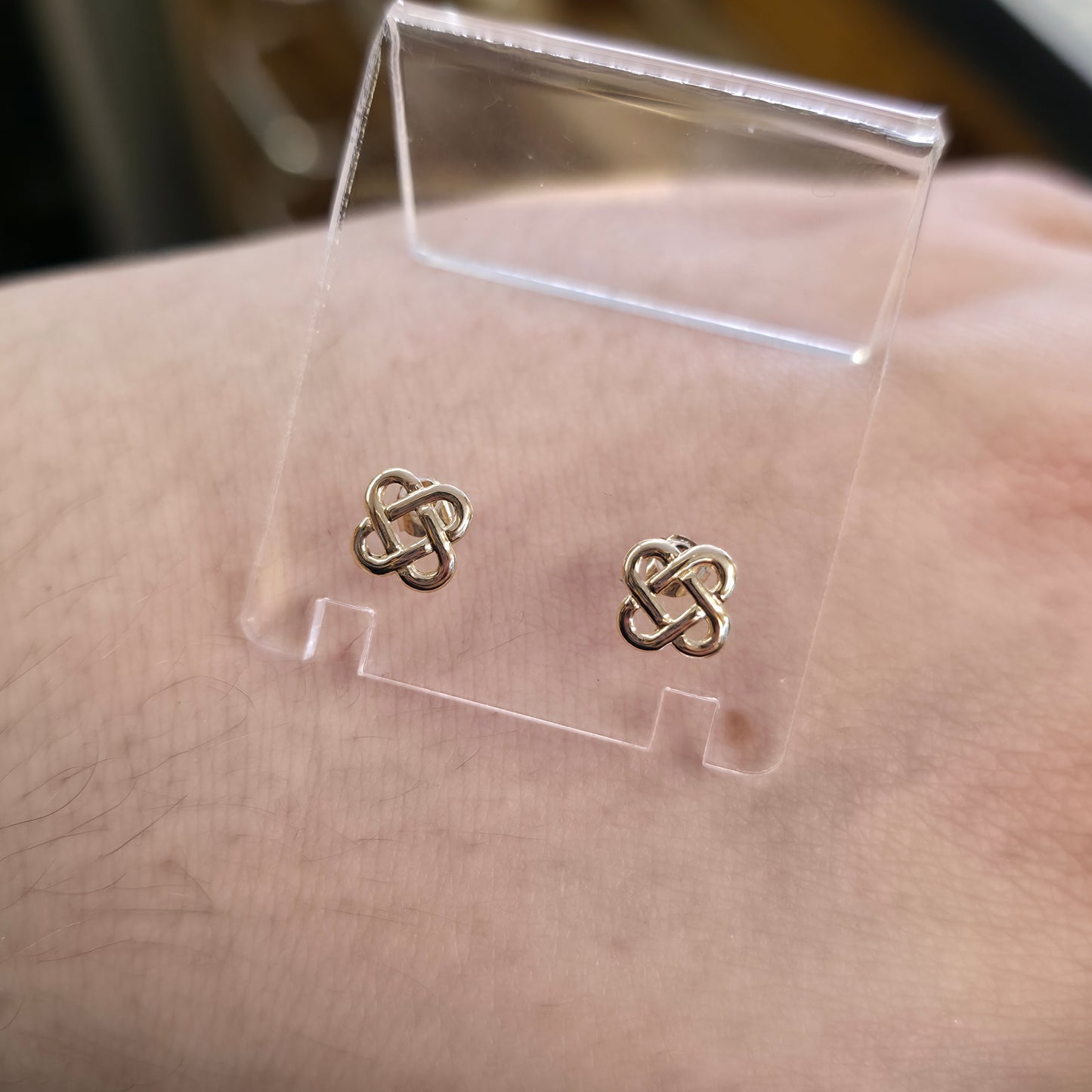 9ct Yellow Gold Lightweight Celtic Knot Style Stud Earrings